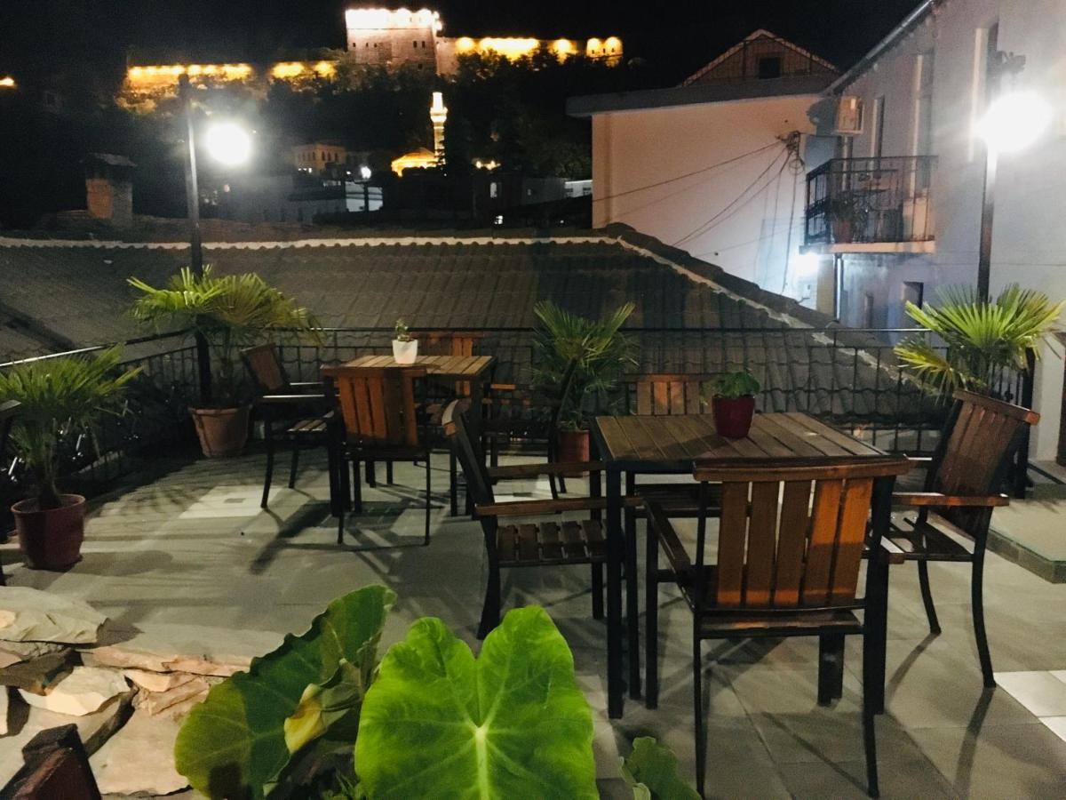 Kore Guest House Gjirokastër Buitenkant foto