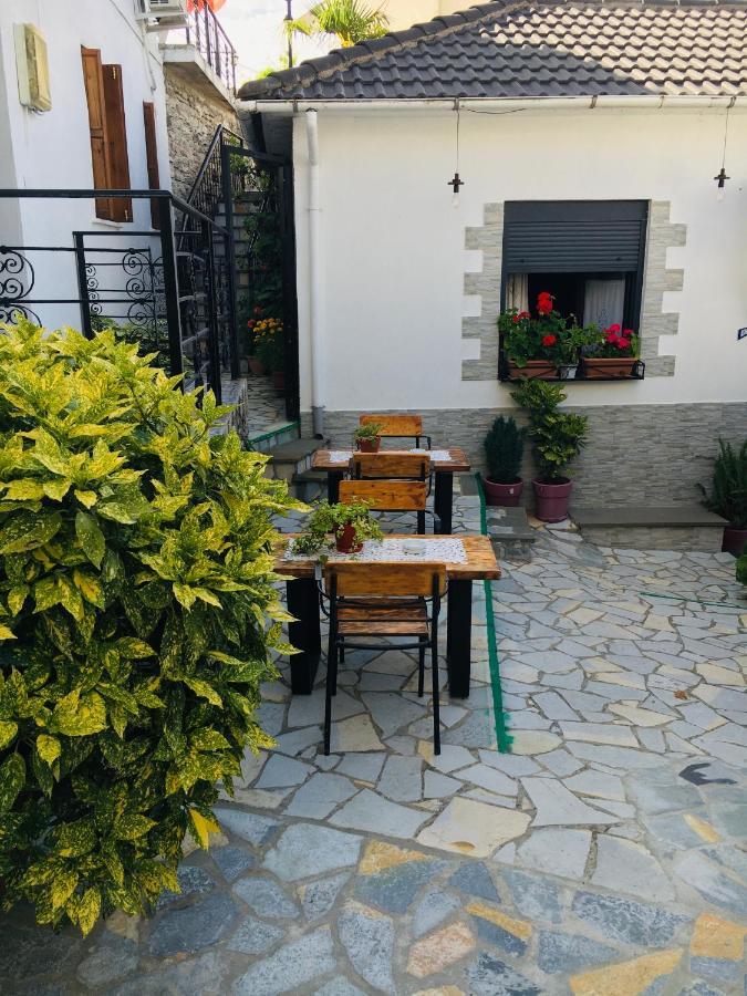Kore Guest House Gjirokastër Buitenkant foto