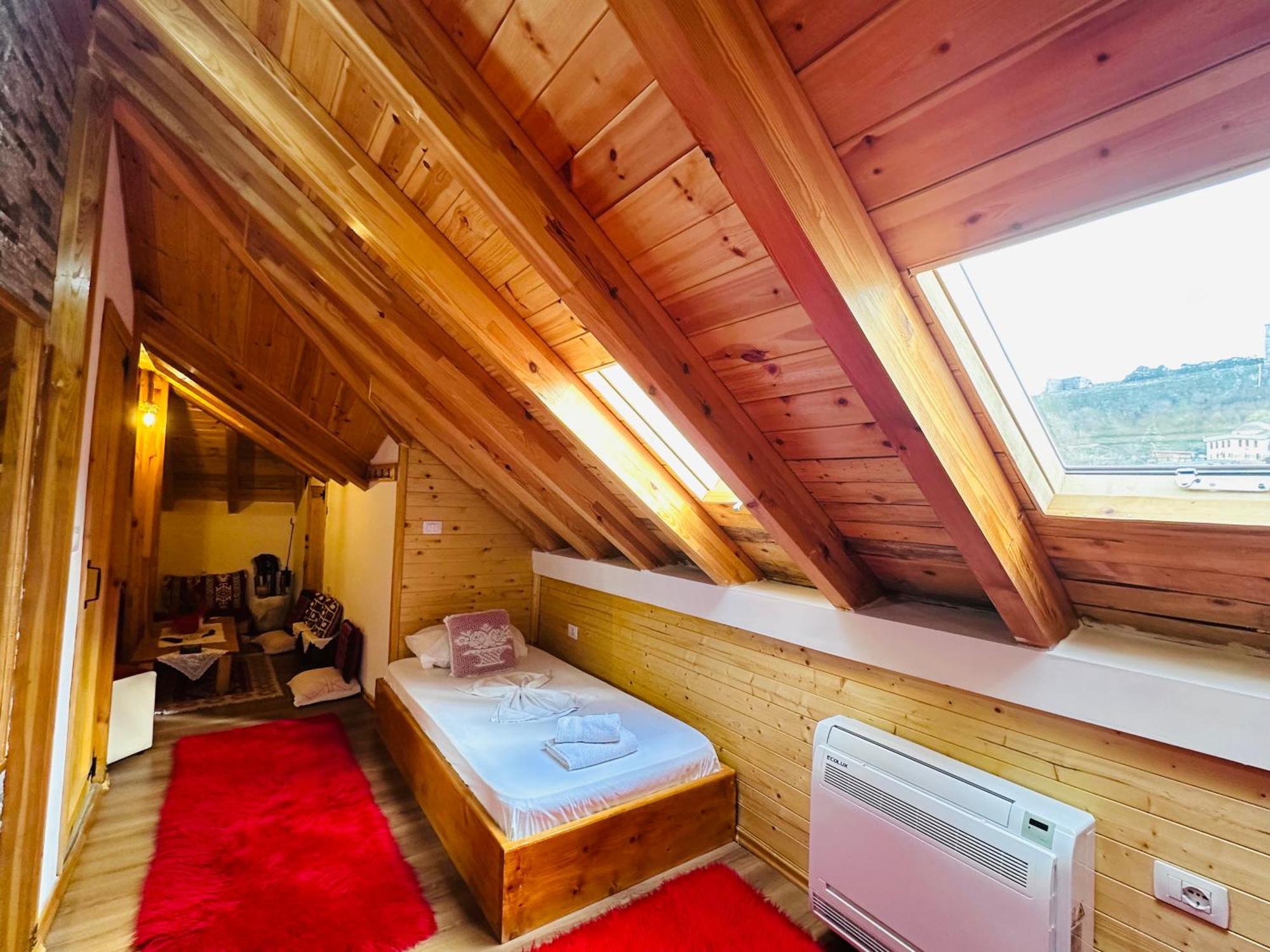 Kore Guest House Gjirokastër Buitenkant foto