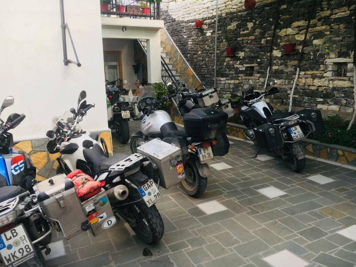 Kore Guest House Gjirokastër Buitenkant foto